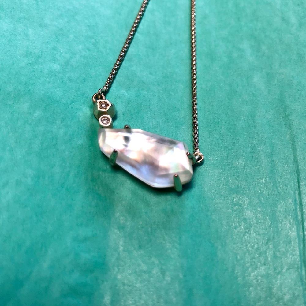 Kendra Scott Pendant Necklace